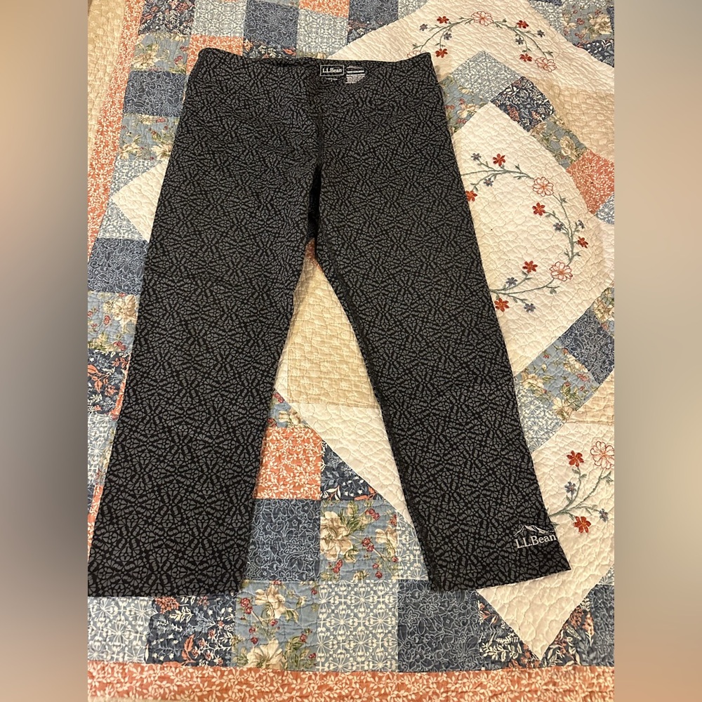 L.L. Bean Black Geometric Print Leggings